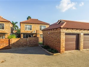 3 Bed Duplex in Theresa Park