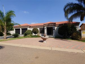 3 Bed House in Eldoraigne