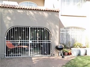 3 Bed Townhouse in Edenglen