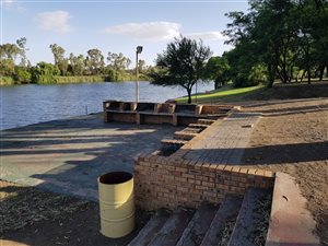 411 m² Land available in Vanderbijlpark Central
