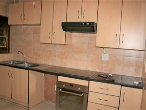 3 Bed Duplex in Hennopspark