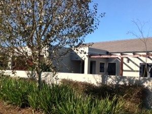 3 Bed House in Kelderhof Country Village