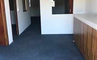 198 m² Commercial space in Ottery