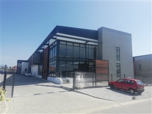 2475 m² Industrial space in Fairview