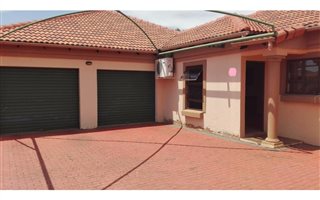 3 Bedroom House in Hesteapark