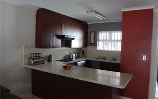 2 Bedroom House in Hurlingham