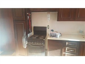 2 Bedroom Garden Cottage in Olivedale