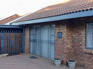 2 Bed House in South Ridge