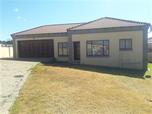 3 Bed Townhouse in Jackaroo Park