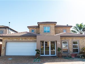 3 Bed House in Protea Heights