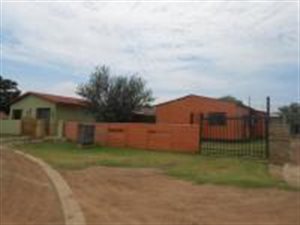 3 Bed House in Geluksdal