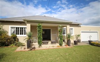 3 Bedroom House in Vincent