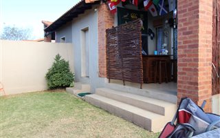 3 Bedroom Duet in Rayton