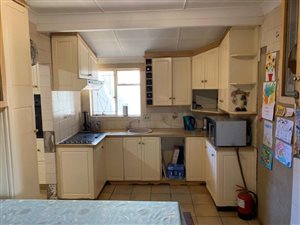3 Bed House in Albertynshof