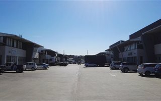 700 m² Industrial space in Mt Edgecombe