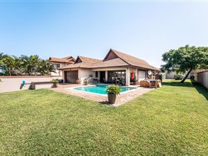 4 Bed House in Sheffield Beach