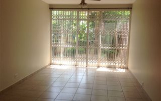 2 Bedroom Flat in Lambton