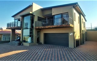 4 Bedroom House in Monte Christo