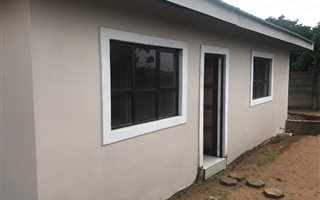 2 Bedroom Garden Cottage in Bluff