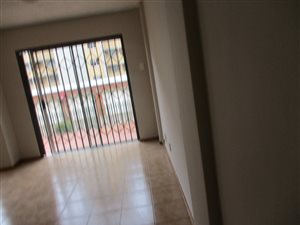2 Bed Apartment in Queenswood