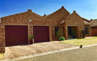 2 Bedroom Cluster in Denneoord