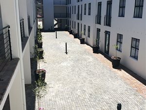 2 Bed Apartment in Stellenbosch Central