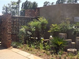 598 m² Land available in Van Der Hoff Park