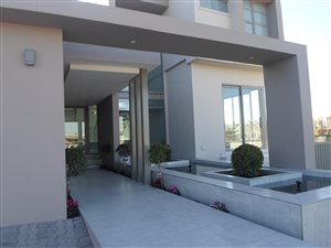 4 Bed House in Waterfall Country Village