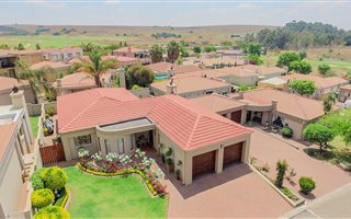 3 Bedroom House in Bankenveld