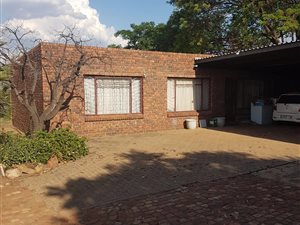 8.5 ha Farm in Hammanskraal