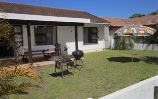 3 Bedroom House in Groenvallei