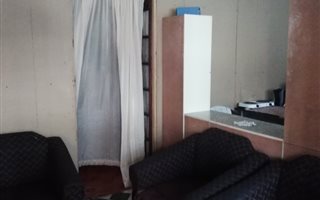 92 m² Commercial space in Retreat