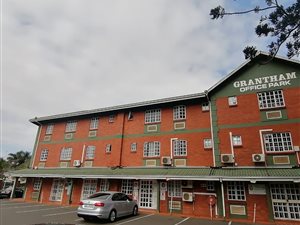 122 m² Office Space in Somerset Park