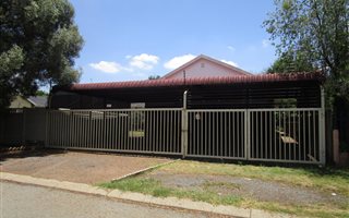 4 Bedroom House in Vanderbijlpark Central