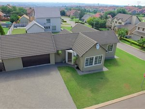 3 Bed House in Brooklands