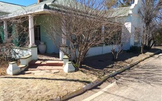 3 Bedroom House in Trompsburg