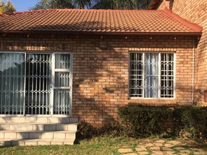 4 Bed Townhouse in Randpark Ridge
