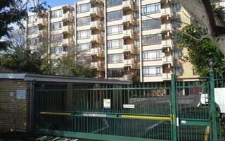 2 Bedroom Apartment in Kenilworth