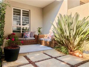 2 Bed Townhouse in Elton Hill