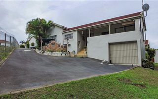 2 Bedroom Simplex in Uvongo