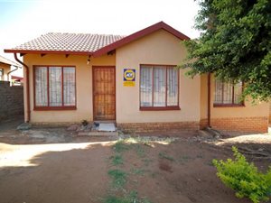 2 Bed House in Rustenburg North