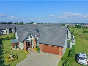 3 Bed House in Cotswold Downs Estate
