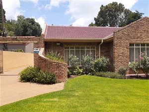 4 Bed House in Flora Gardens