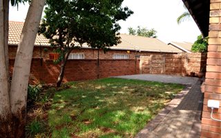 3 Bedroom Townhouse in Eldoraigne