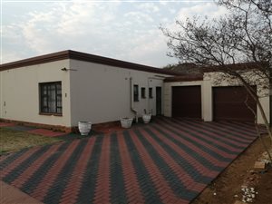 3 Bed House in Vanderbijlpark CE3