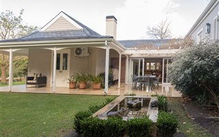 4 Bedroom House in Fernkloof