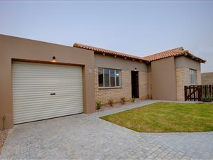 3 Bed House in Pacaltsdorp