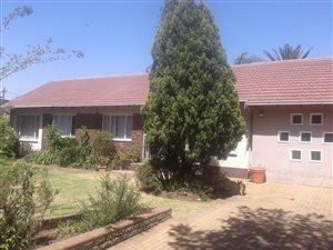 4 Bed House in Brackendowns