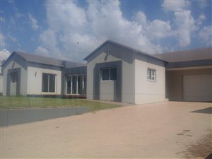 4 Bed House in Cedar Creek