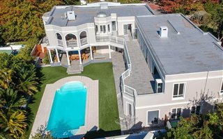 4 Bedroom House in Belvidere